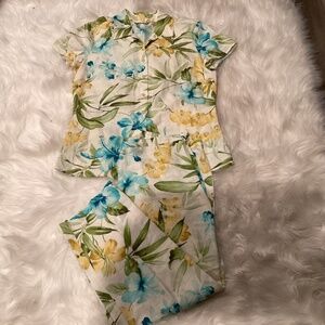 Tommy Bahama Floral Petite Pant Set, Size SP, Color Blue, White, Yellow, Green